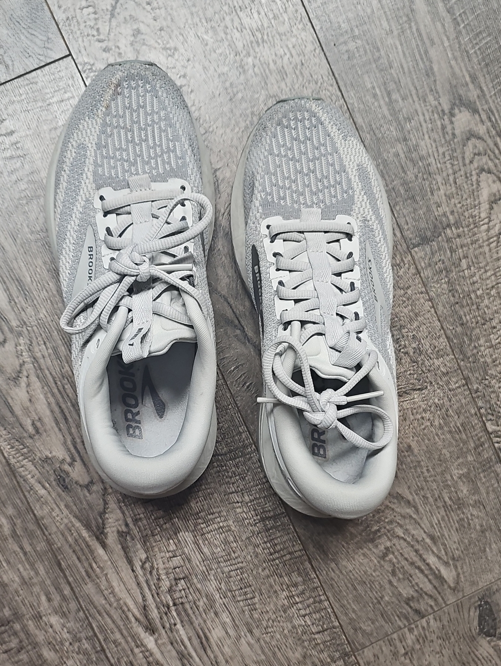Brooks Running Shoes - Light Gray and White